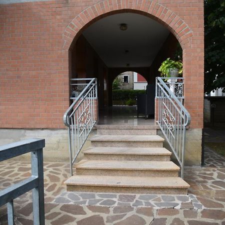 Villa Ferrari Oriella Solignano Nuovo Ngoại thất bức ảnh
