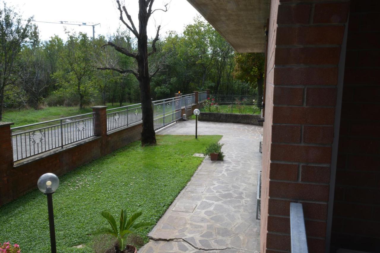 Villa Ferrari Oriella Solignano Nuovo Ngoại thất bức ảnh