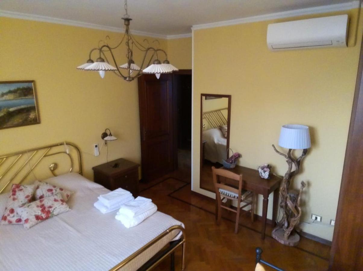 Villa Ferrari Oriella Solignano Nuovo Ngoại thất bức ảnh